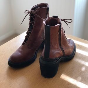 Frye Women’s Savannah Combat Cognac Antique. 9 M.